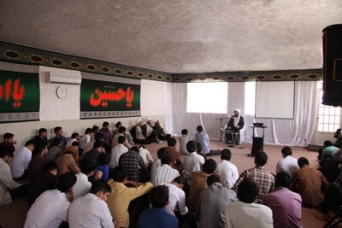 سخنرانی آیت الله هادوی تهرانی در جمع طلاب شهرستان زابل
